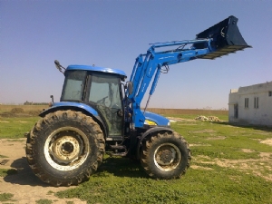 Newholland TD Traktr n ykleyici rn resmi