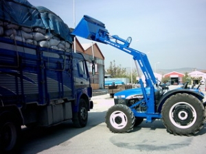 New Holland 65 Tt Traktr E n Ykleyici rn resmi