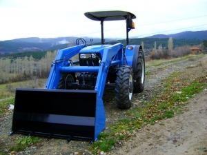 New holland tt 50 traktr e rn resmi