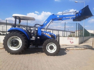 Newholland traktr n ykleyici rn resmi