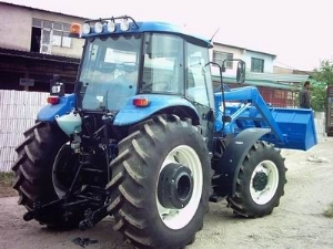 New Holland 65 Tt Traktr E n Ykleyici