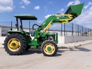 Johndeere traktr n ykleyici kepe