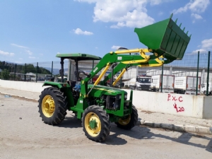 Johndeere traktr n ykleyici kepe